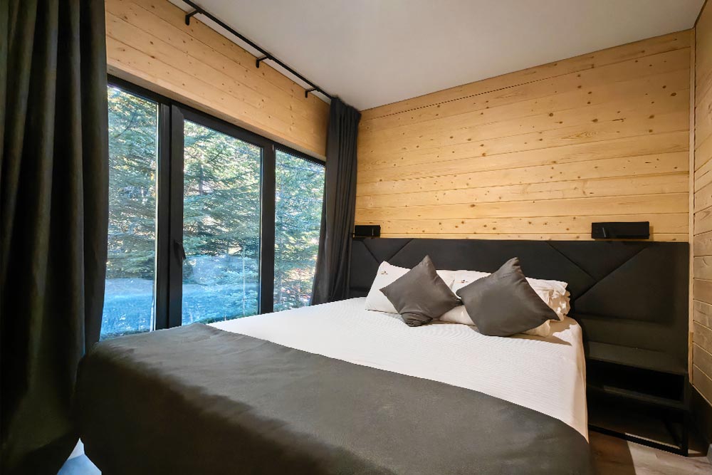 Забронировать отель